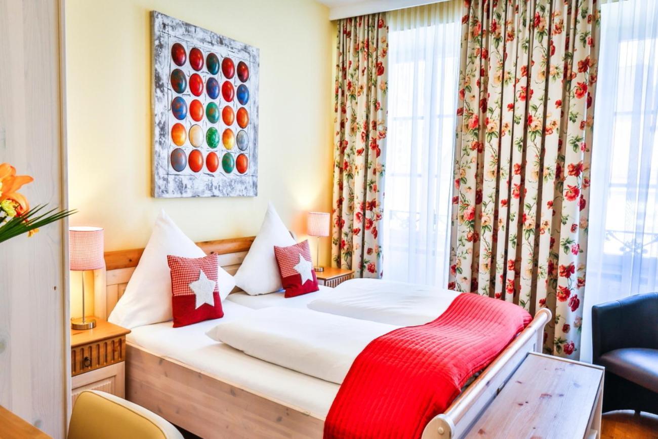 Hotel Zum Goldenen Loewen Baden-Baden Bilik gambar